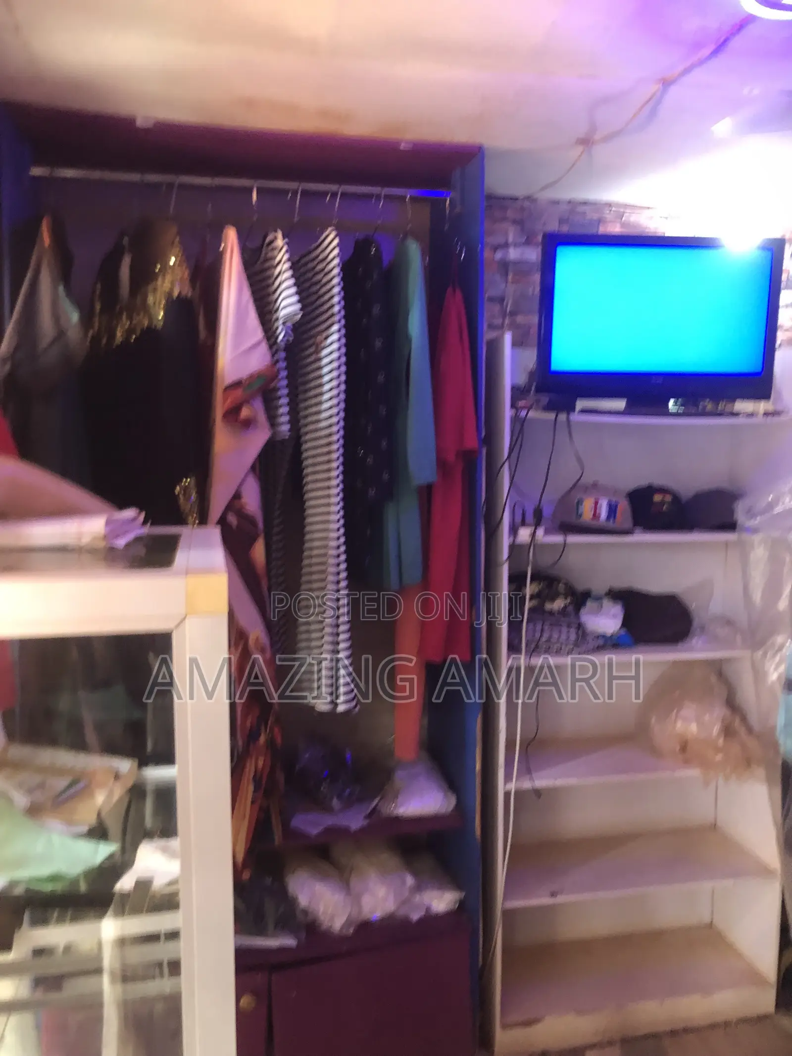 Boutique Filled With Unisex Clothes Plus Shop 4sell