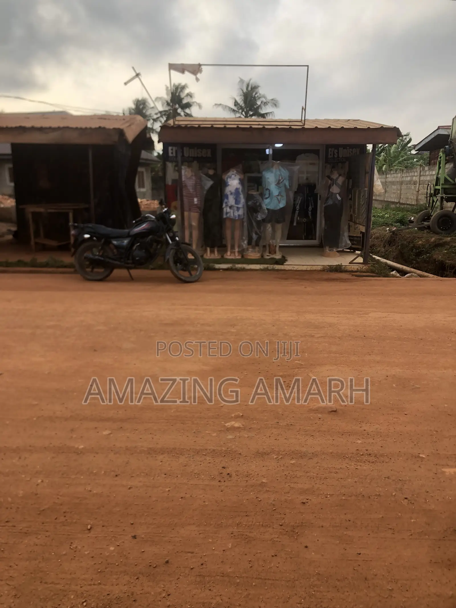 Boutique Filled With Unisex Clothes Plus Shop 4sell