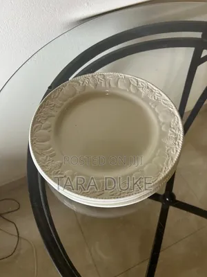 Set of 4 Off-White Relief Salad/Dessert Plates