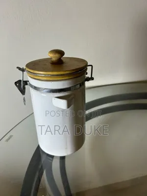 Vintage-Style Ceramic Kitchen Storage Jar With Clamp Lid
