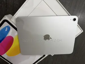 New Apple iPad (2025) 128 GB Silver