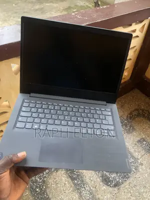 Laptop Lenovo V14 G4 IRU 8GB AMD Ryzen 3 SSD 128GB