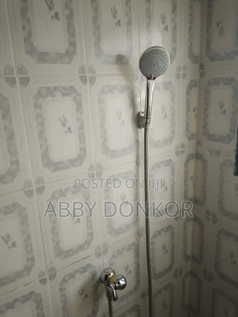 3bdrm House in Tema Metropolitan for rent
