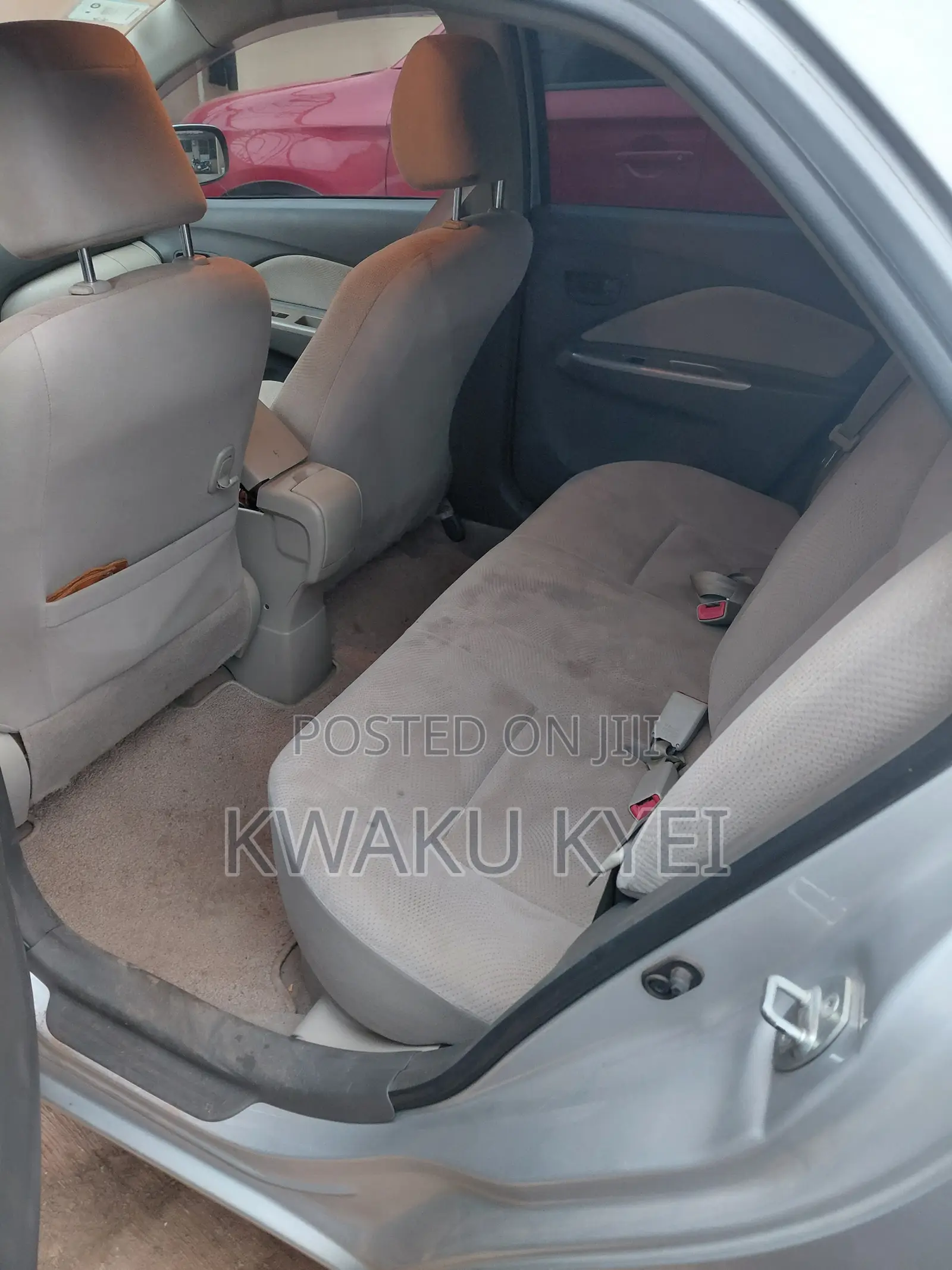 Toyota Belta 2012 Silver