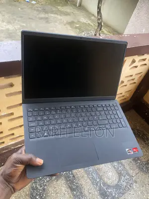 Laptop Dell Inspiron 15 8GB AMD Ryzen 5 SSD 256GB