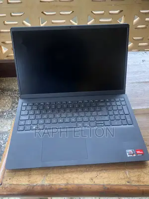 Laptop Dell Inspiron 15 8GB AMD Ryzen 5 SSD 256GB