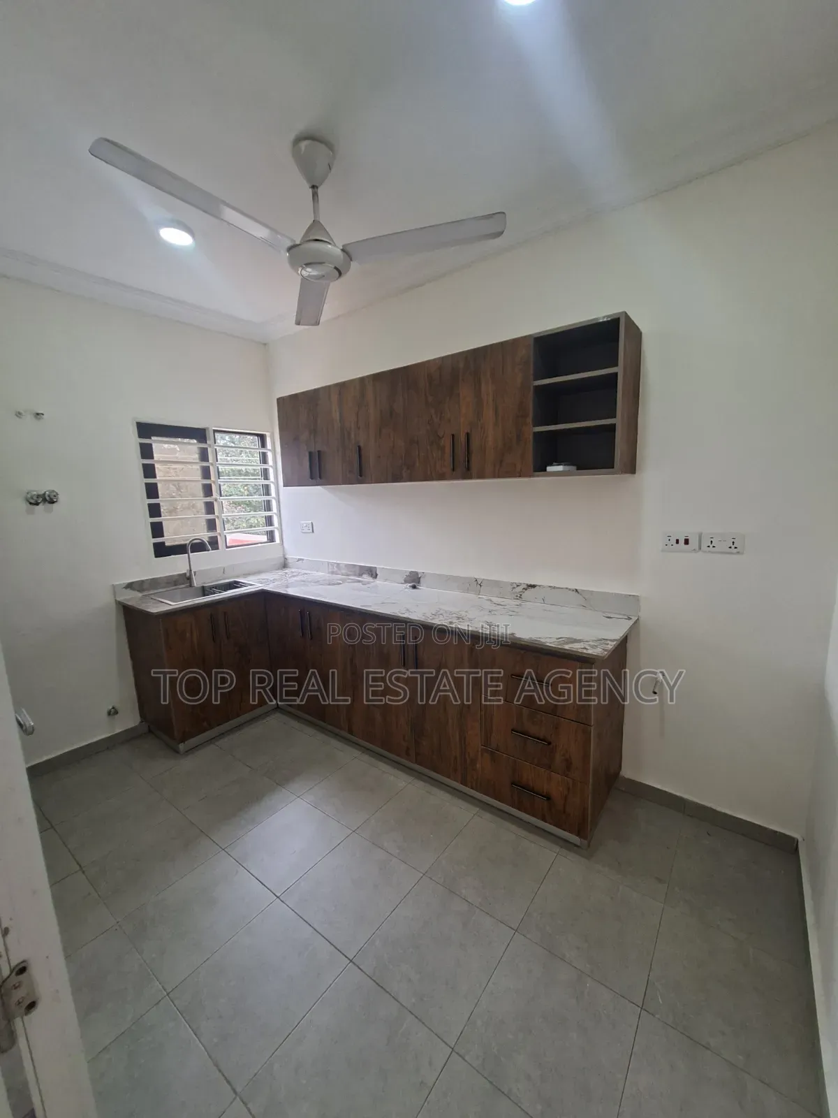 2bdrm Apartment in Oyarifa, Owusu Ansah for rent