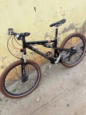 Santa Cruz Mountain Bike