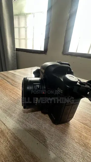 Canon EOS 5D Mark II DSLR Camera + Canon EF 50mm F/1.8 STM Lens