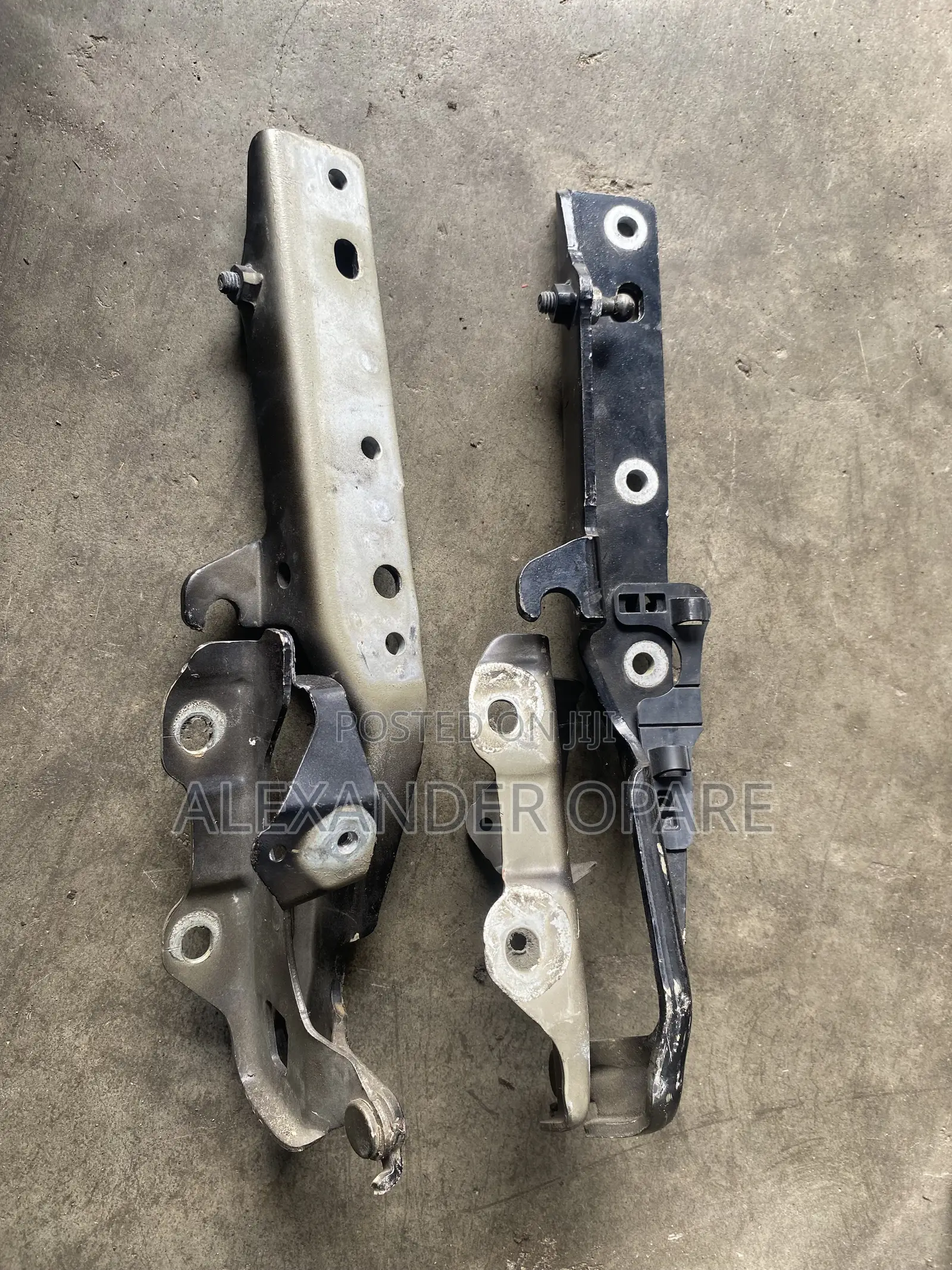 Bonnet Hinges