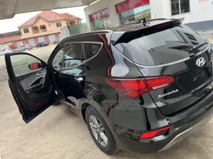 Hyundai Santa Fe SE AWD 2018 Black