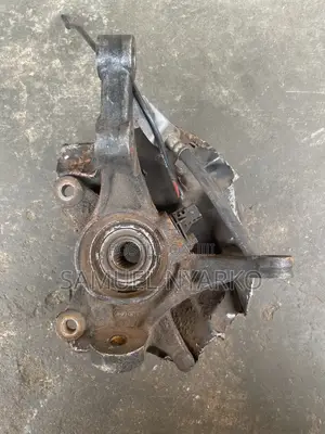 Hyundai Accent 2012-16 Skeleton Front Hub