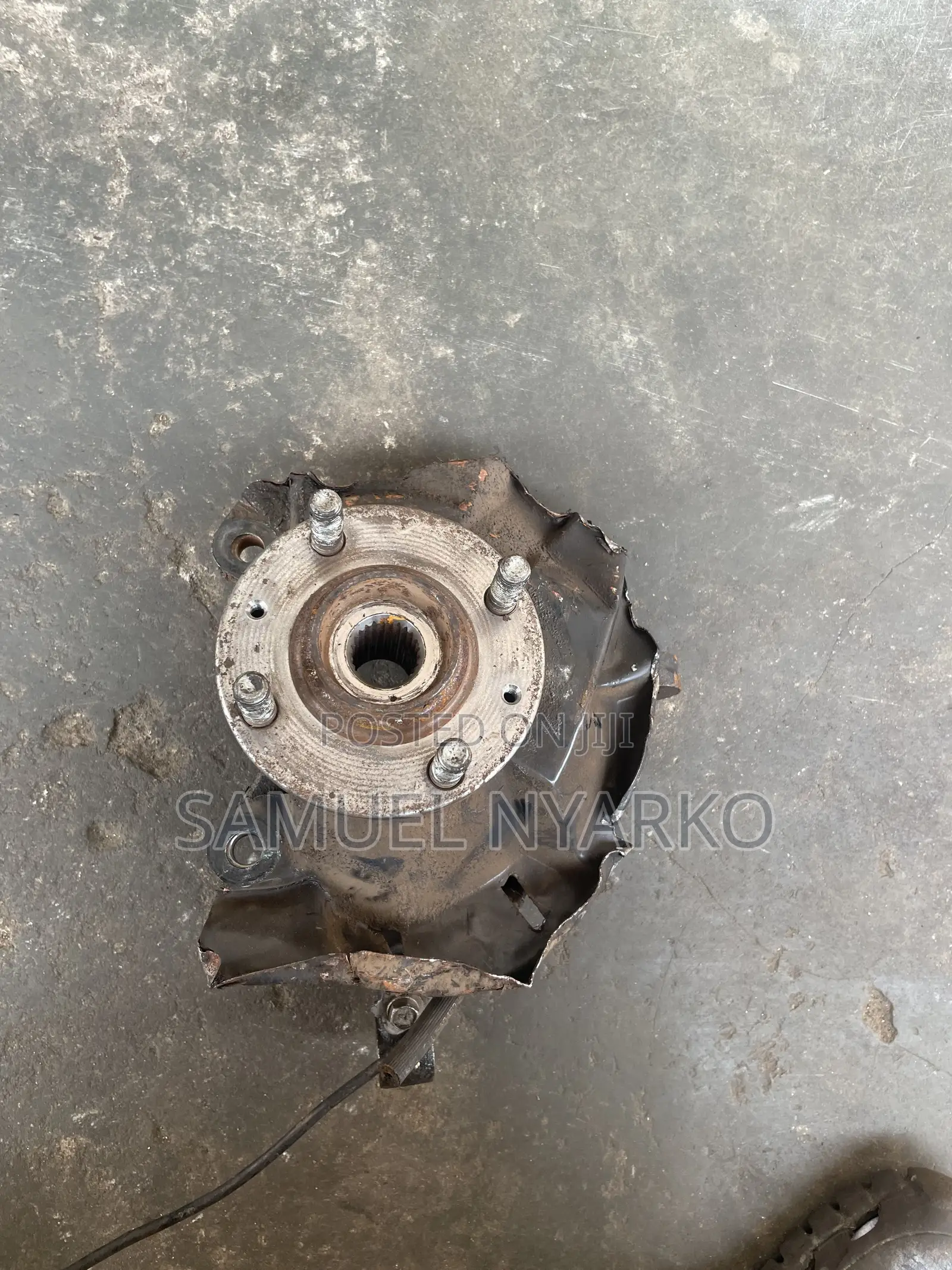 Hyundai Accent 2012-16 Skeleton Front Hub