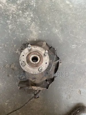 Hyundai Accent 2012-16 Skeleton Front Hub