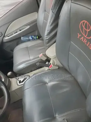 Toyota Belta 2010 Silver
