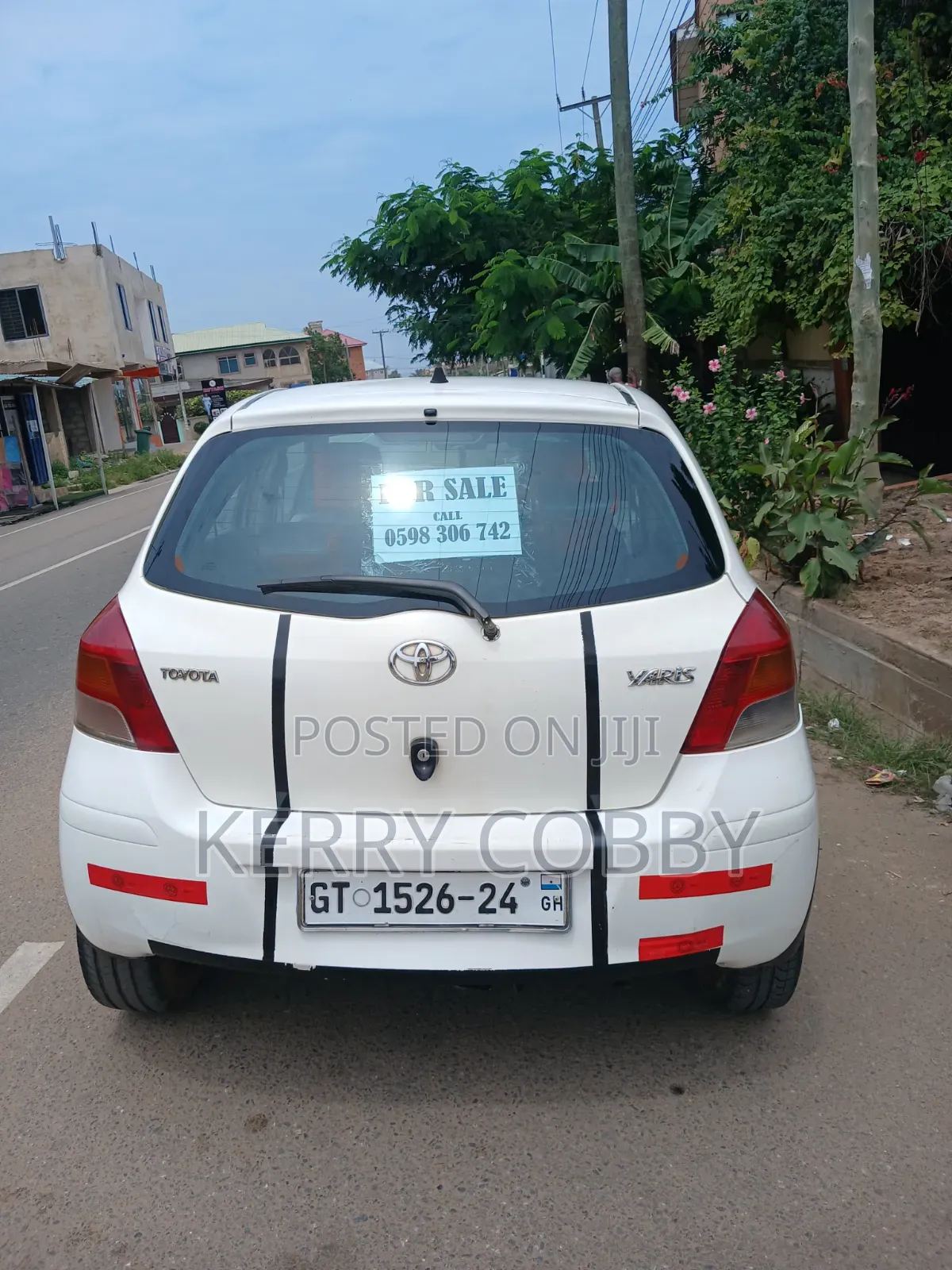 Toyota Yaris 2012 White