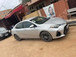 Toyota Corolla 2016 Silver