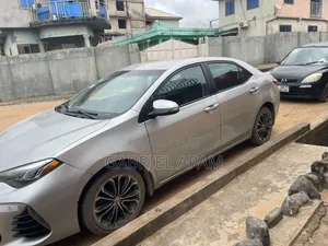 Toyota Corolla 2016 Silver