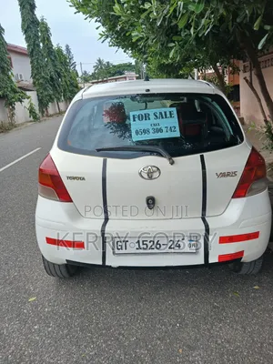 Toyota Yaris 2012 White