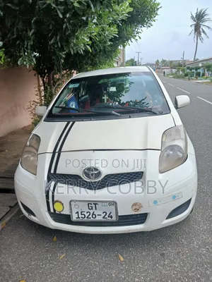 Toyota Yaris 2012 White