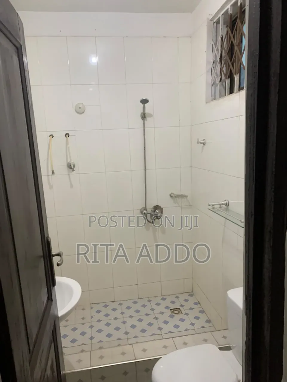 2bdrm Apartment in Lakeside Estate for rent