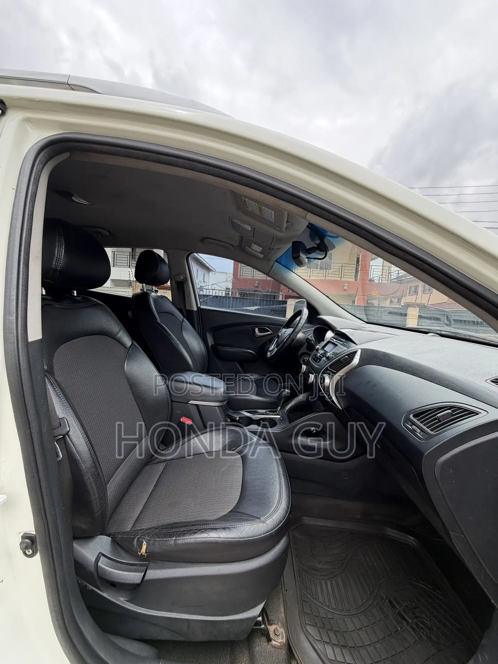 Hyundai Tucson GLS AWD 2012 White