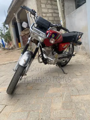 Royal RY125 2026 Red