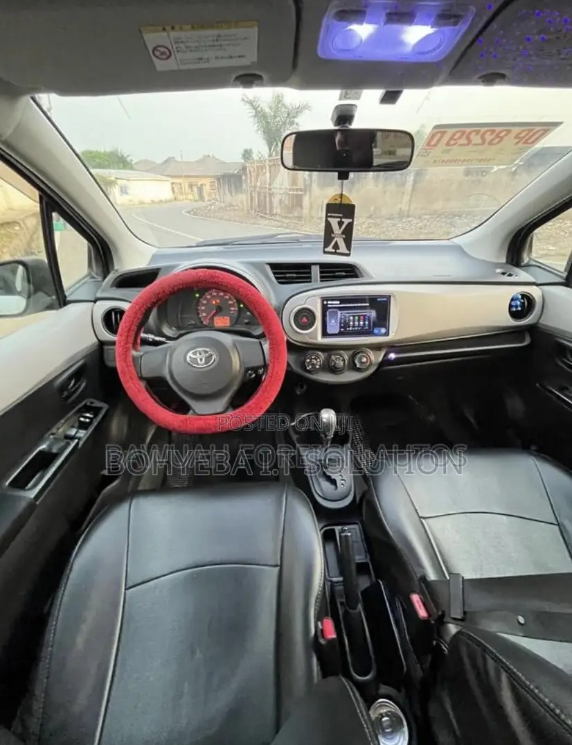 Toyota Vitz GS