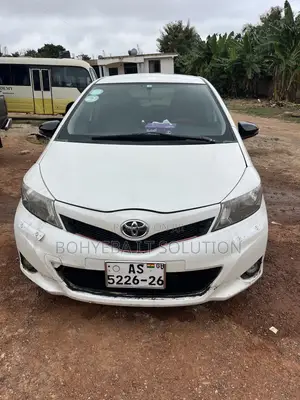 Toyota Vitz GS