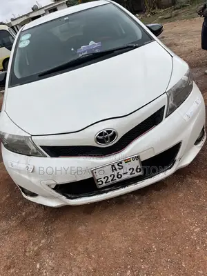 Toyota Vitz GS