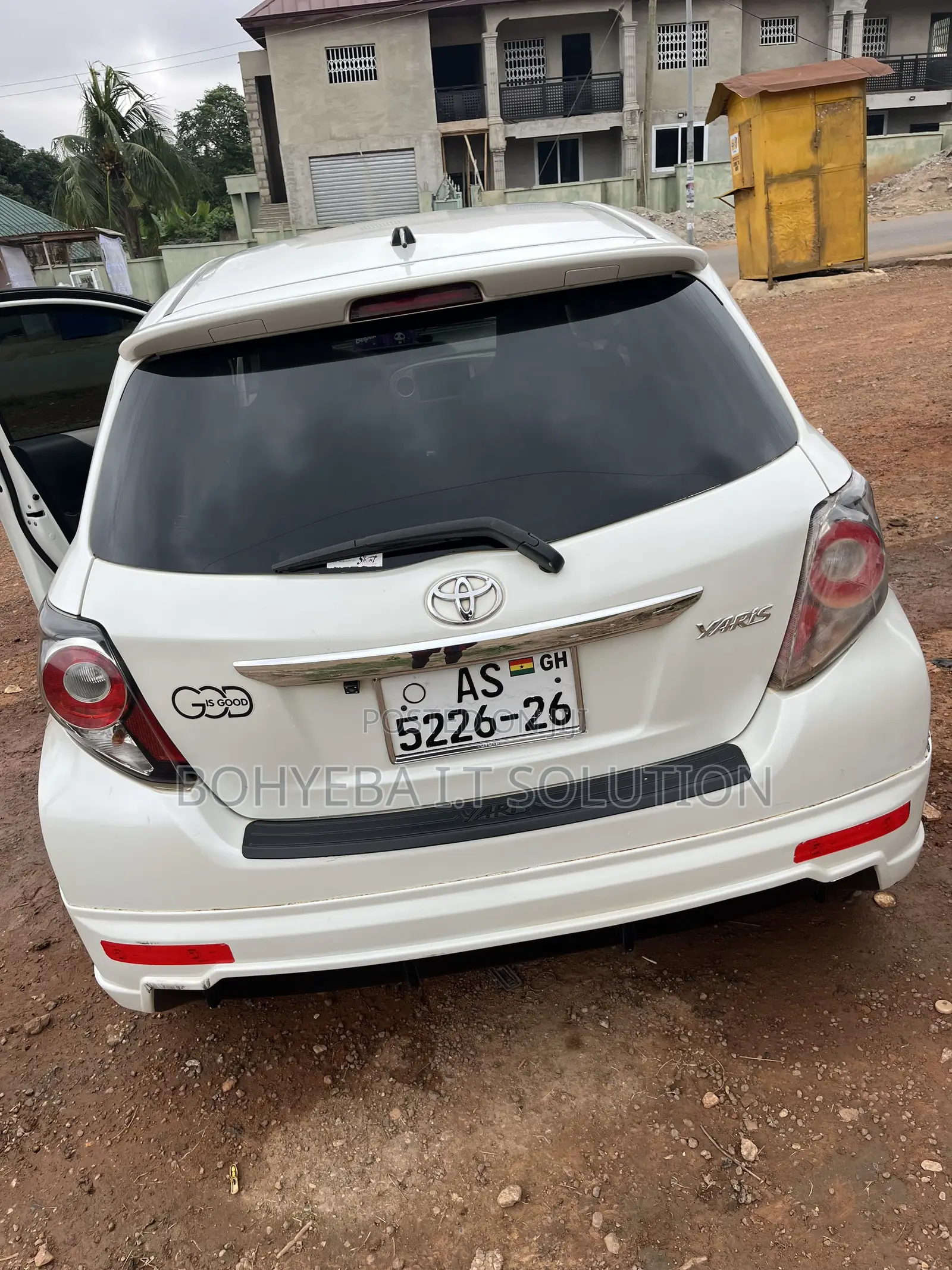 Toyota Vitz GS