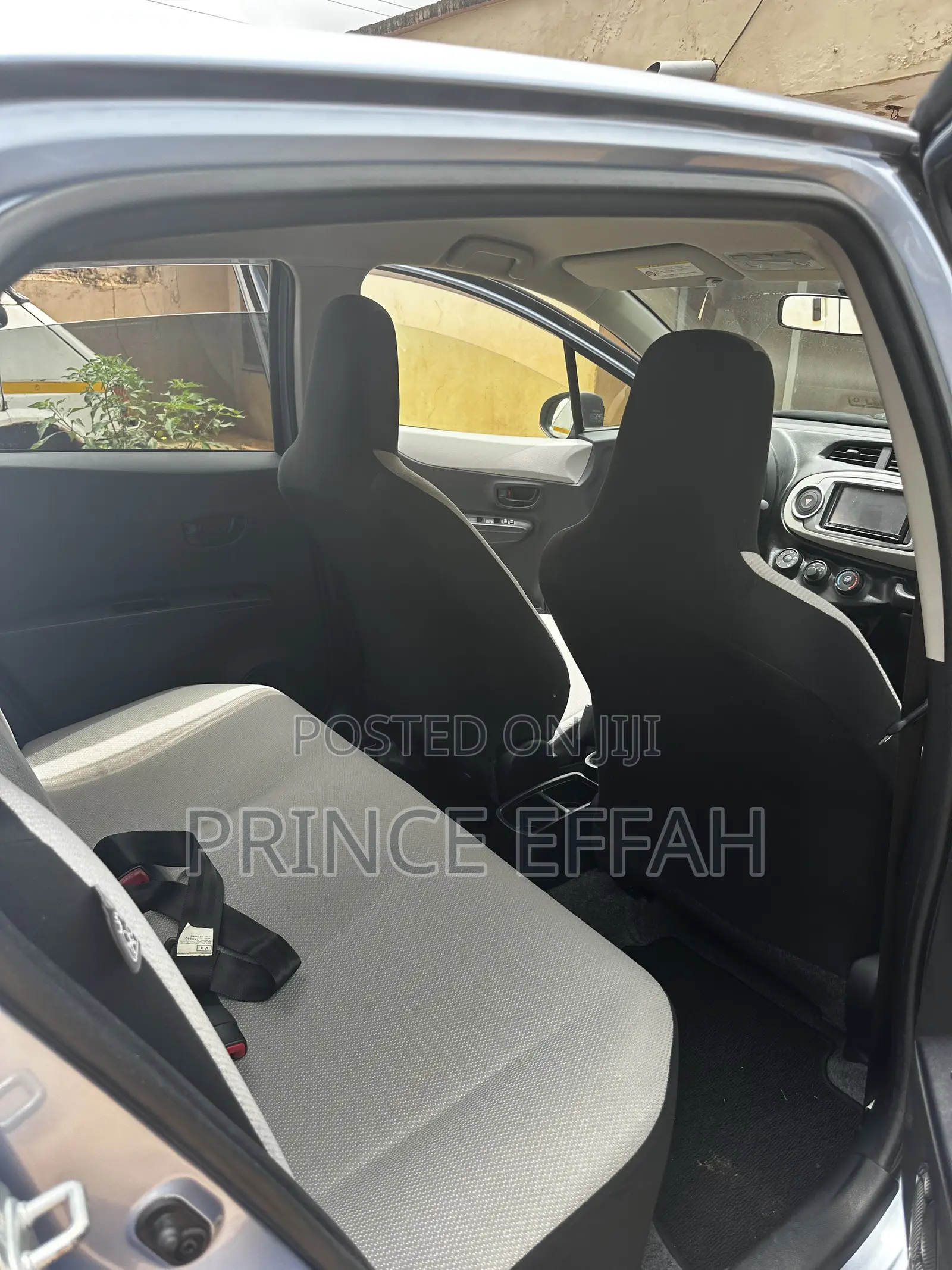 Toyota Vitz 1.5 FWD 3dr 2014 Blue