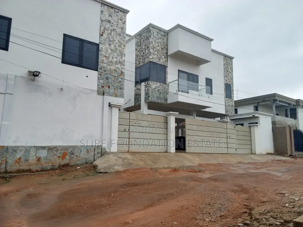 2bdrm Apartment in Dansoman for rent