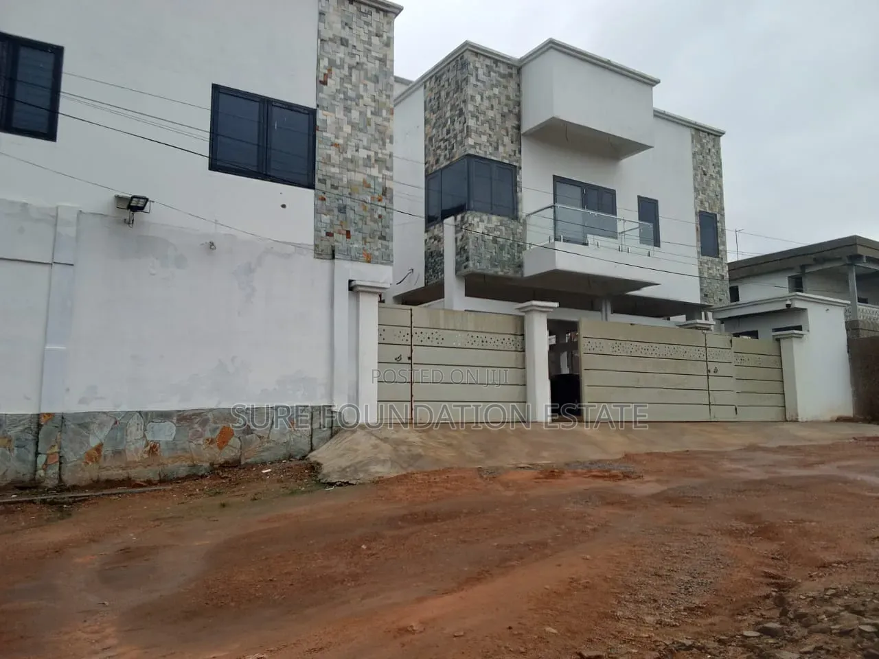 2bdrm Apartment in Dansoman for rent