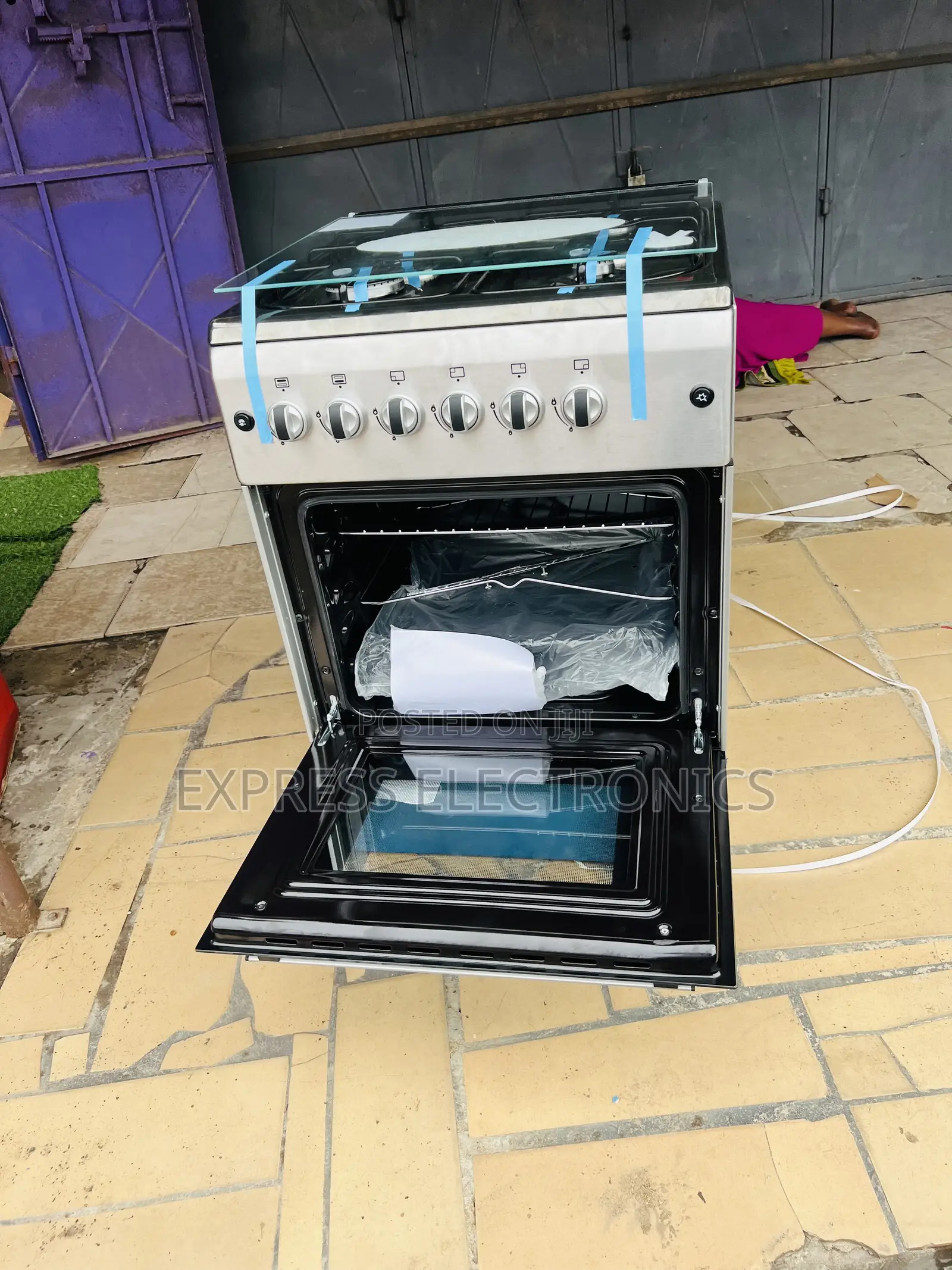 Ultra Sleek Gas Cooker New Line 4burner 60/60 Rotisserie