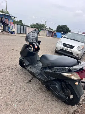 Yamaha 2018 Black