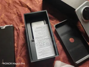 New Honor Magic7 Pro 256 GB Silver