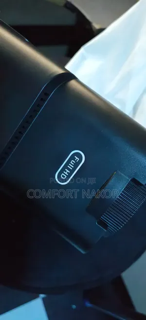 Smart HDD Projector