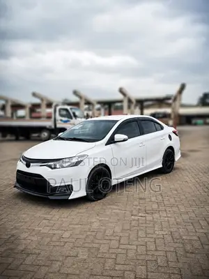 Toyota Yaris 2018 White