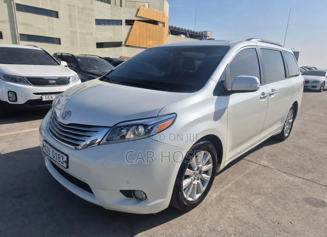 Toyota Sienna 2017 White
