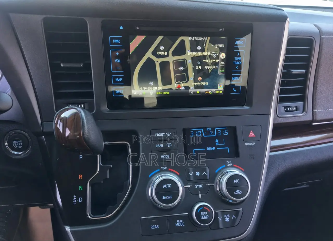 Toyota Sienna 2017 White