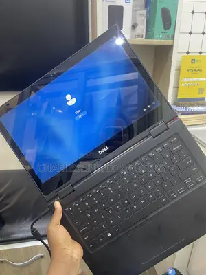 Laptop Dell Latitude 3390 2-in-1 8GB Intel Core i5 SSD 256GB
