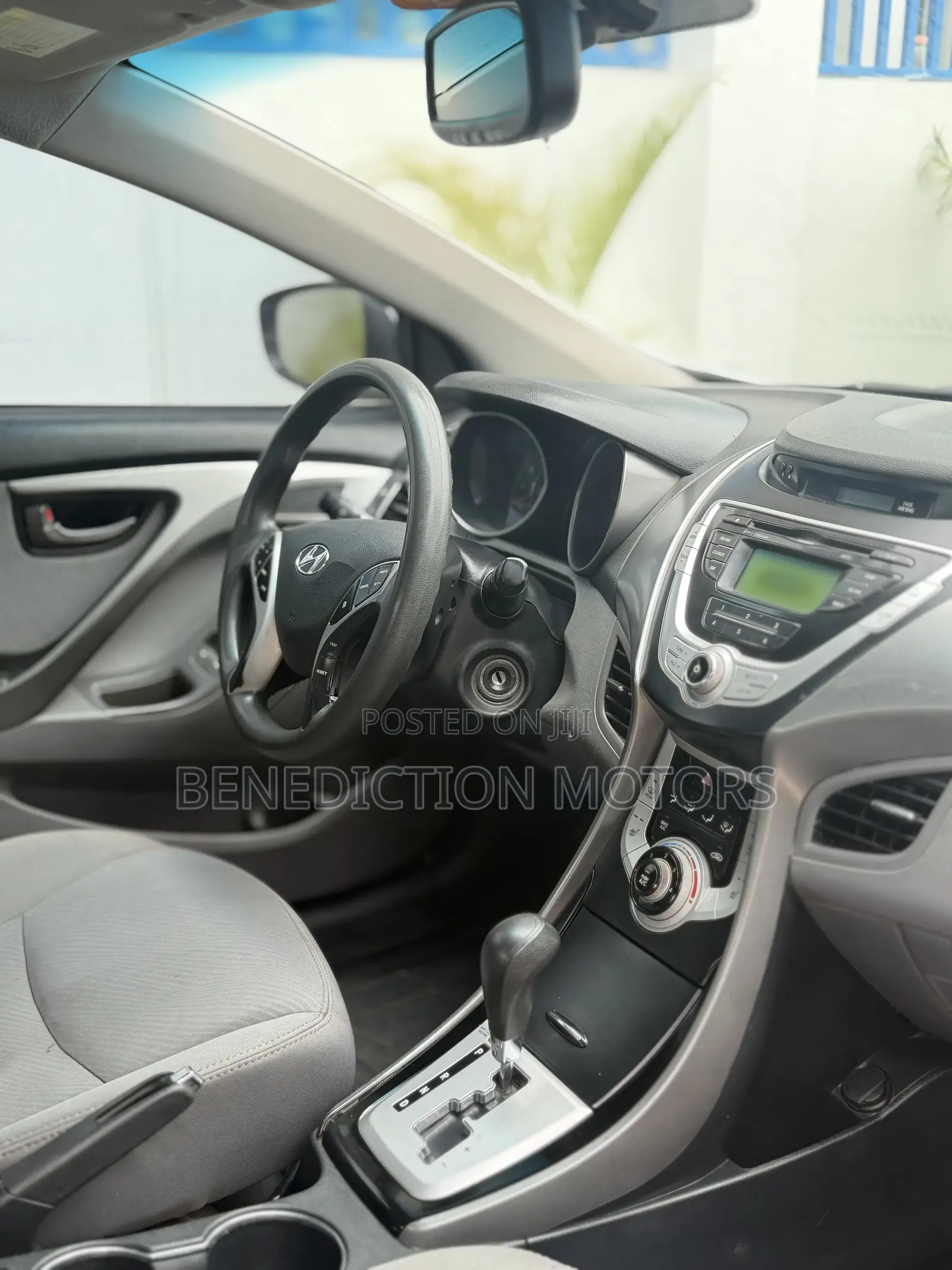 Hyundai Elantra SE 4dr Sedan (1.8L 4cyl 6A) 2014 Silver