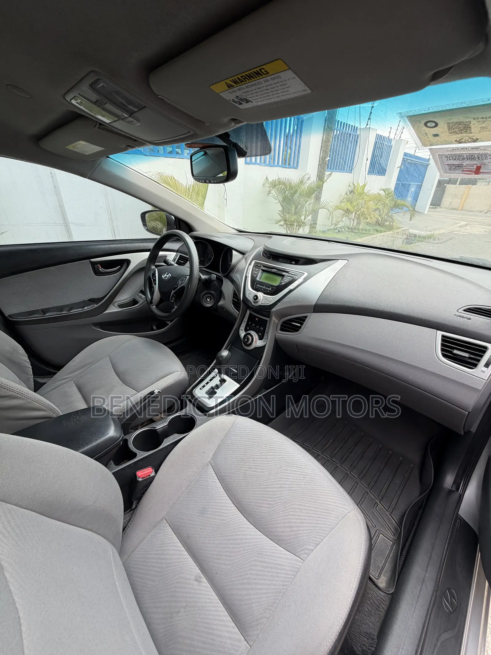 Hyundai Elantra SE 4dr Sedan (1.8L 4cyl 6A) 2014 Silver