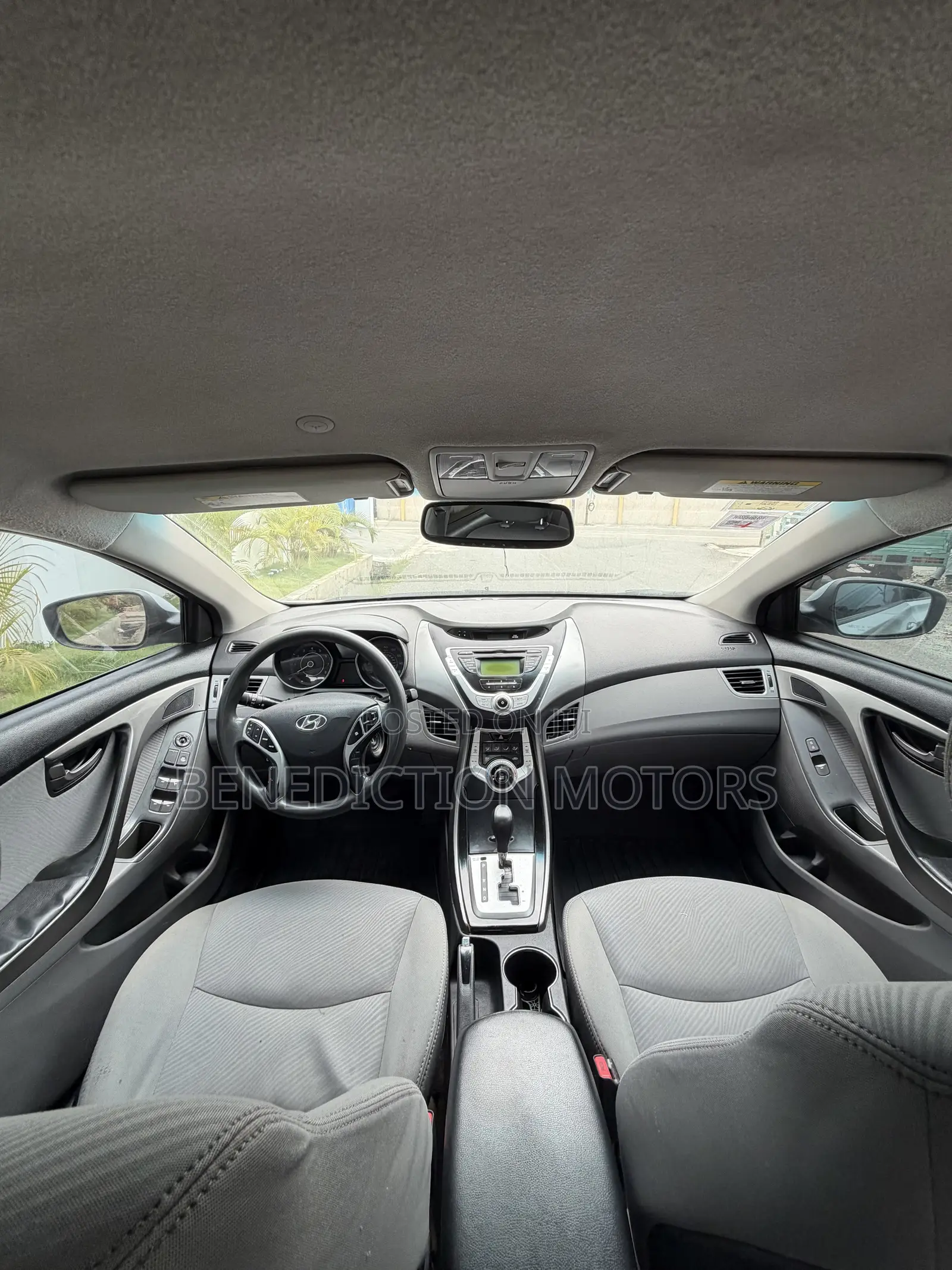 Hyundai Elantra SE 4dr Sedan (1.8L 4cyl 6A) 2014 Silver