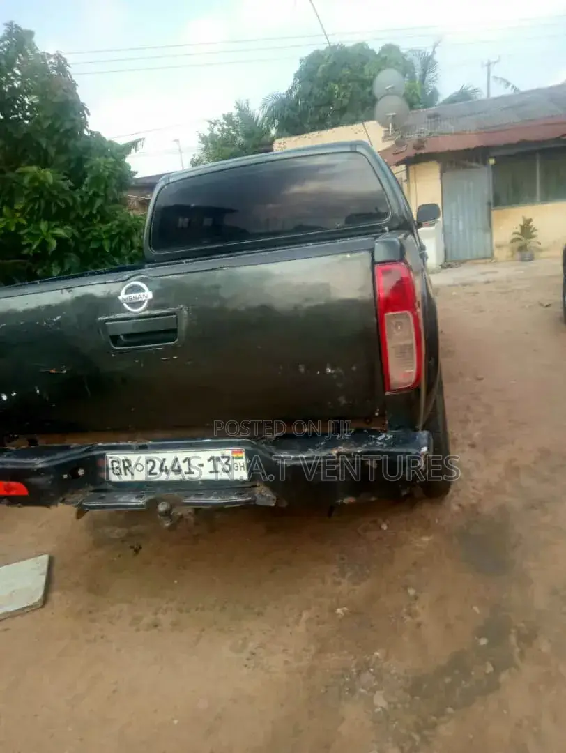 Nissan Navara 2004 Green