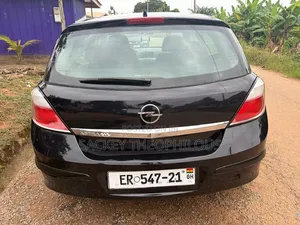 Opel Astra 2008 Black