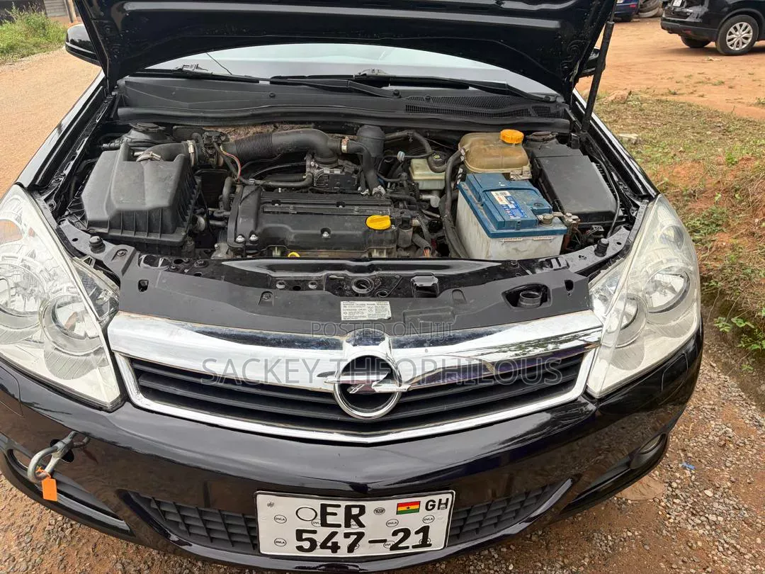 Opel Astra 2008 Black