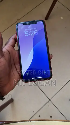 Apple iPhone XR 64 GB Red