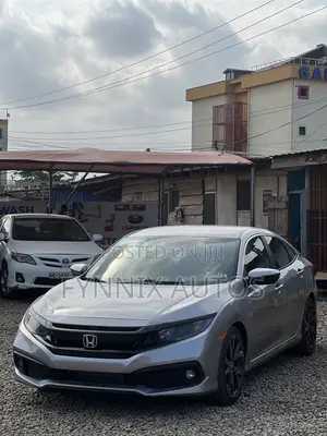 Honda Civic EX Sedan 2019 Silver